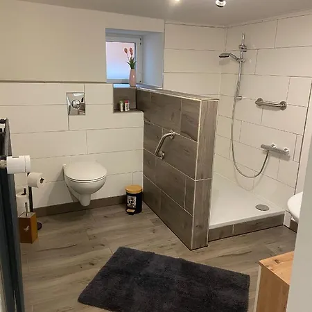 Dhrontalstube Appartement *