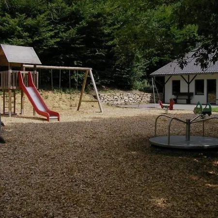 Апартаменты Dhrontalstube Grafendhron